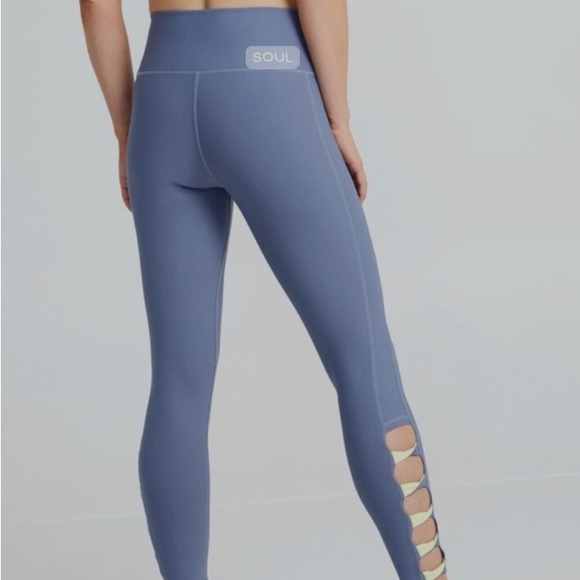 Soul Cycle Twist Ladder Leggings Medium Cut Outs Ankle Gray - Picture 3 of 7
